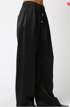 Load image into Gallery viewer, Black satin pants
