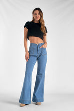 Load image into Gallery viewer, Front pocket flared jeans
