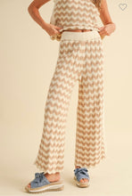 Load image into Gallery viewer, Wavy crochet pants set
